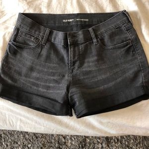 Black boyfriend shorts